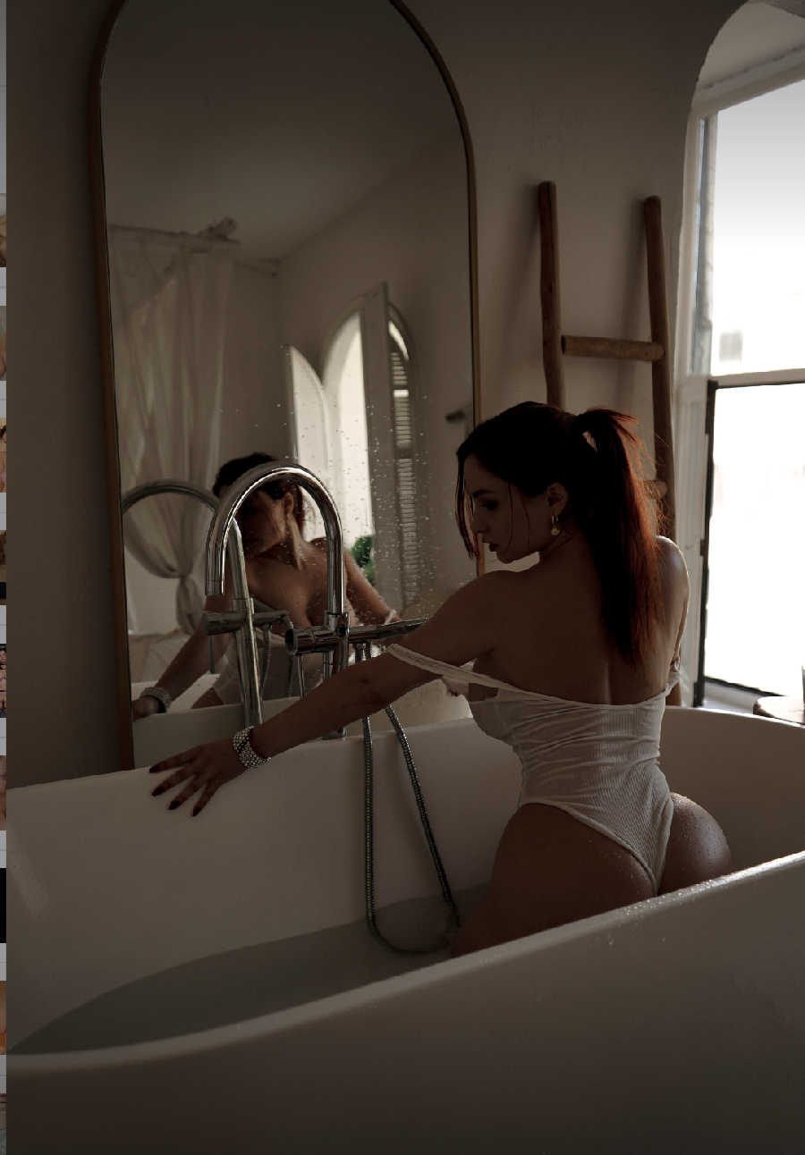 A playful frame from Miranda Faith nude — online in Kharkov