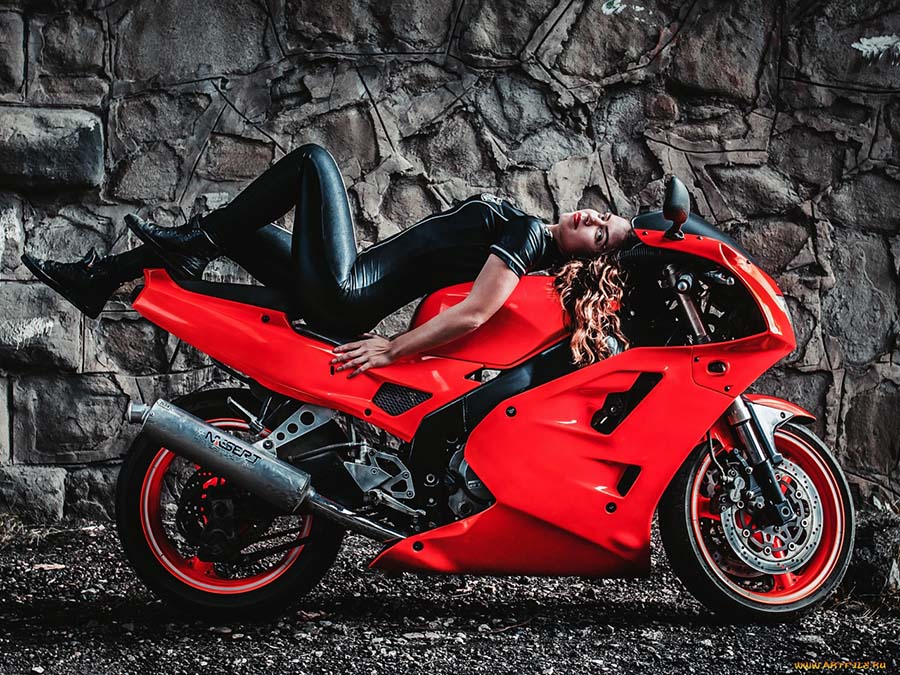 Beautiful girl Beautiful girls and motorcycles in Kharkov