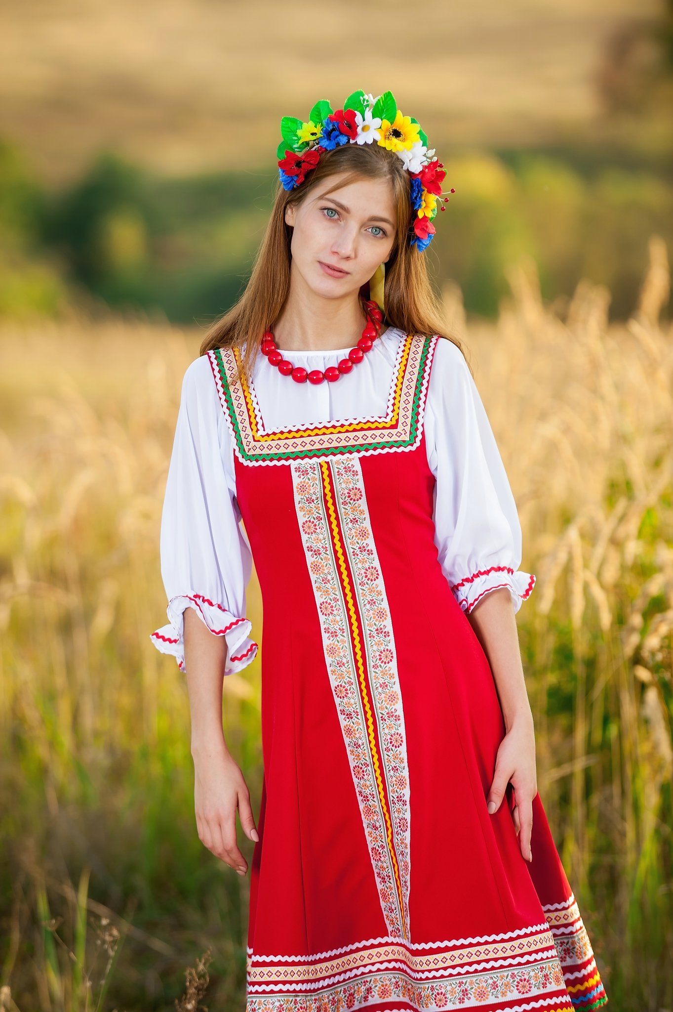 Women in Slavic costumes in Kharkov